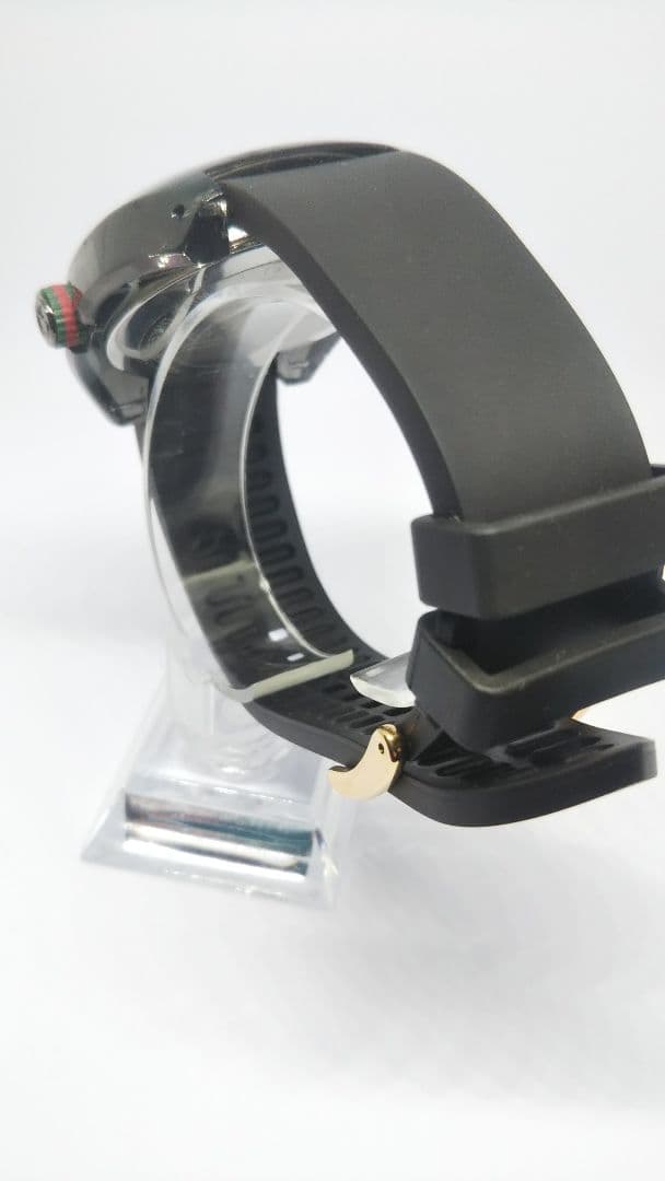 【電池交換済み】GUCCI シンク ブラックラバーベルト 時計