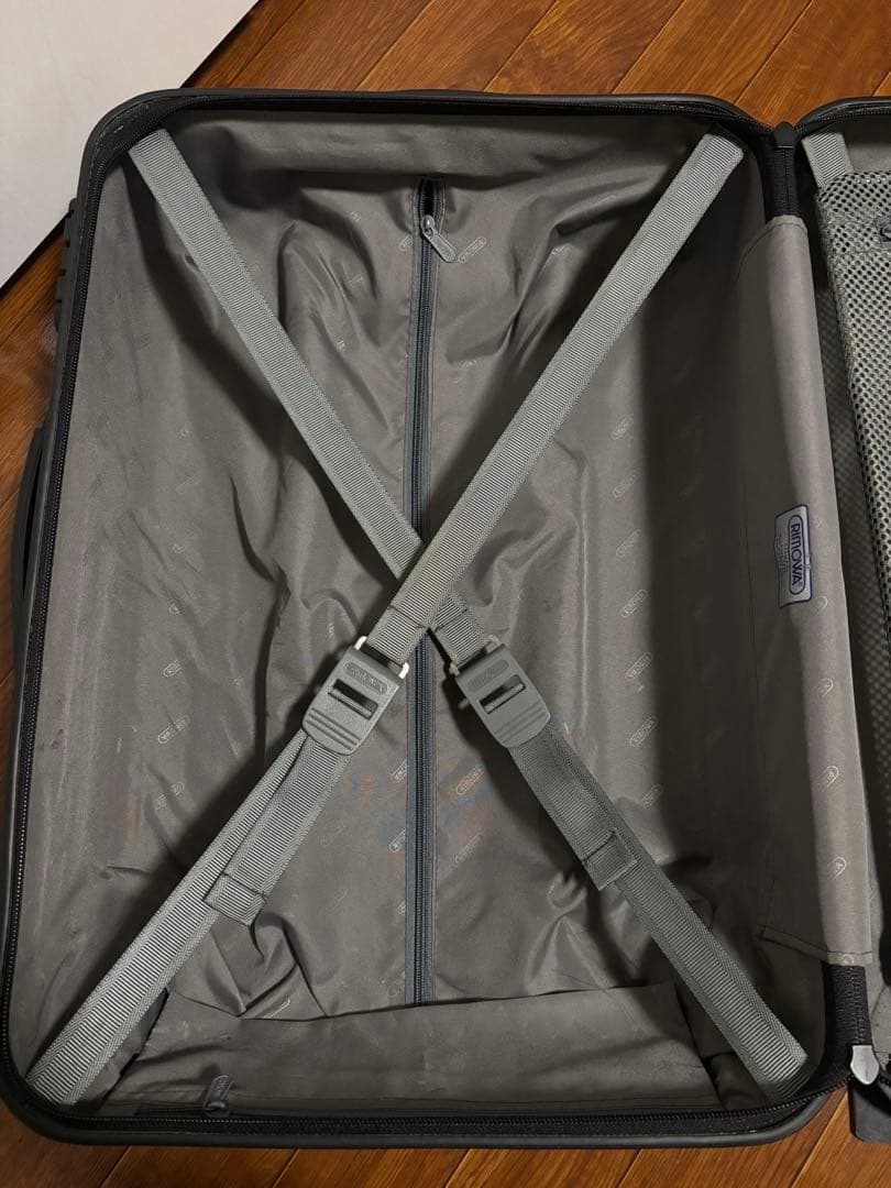 RIMOWA リモワ サルサ 機内持ち込み 35L前後 ブラック黒2輪