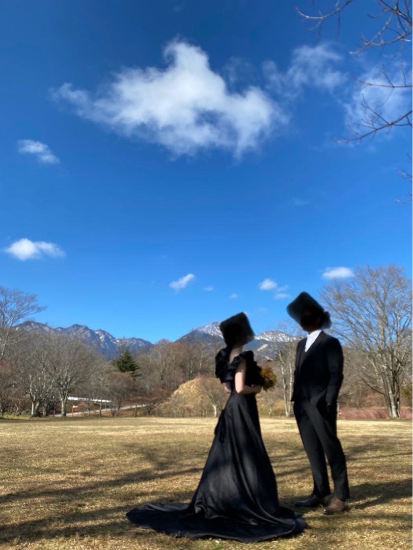 ドレスプロダクション　オフショルダー Aライン ブラックドレス