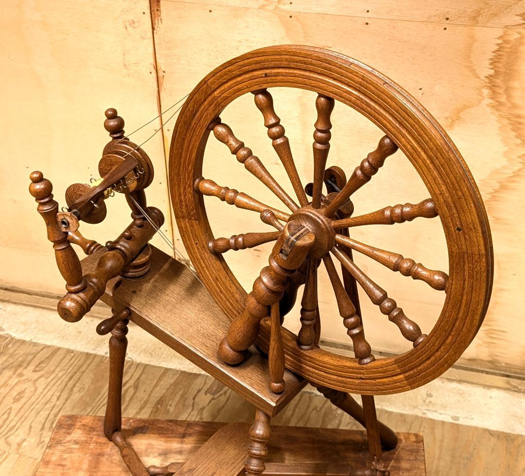 紡毛機　紡ぎ車　糸車　（イギリス製）