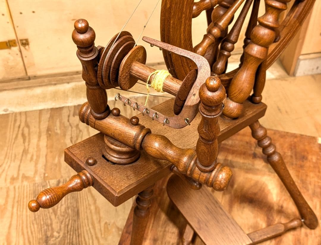 紡毛機　紡ぎ車　糸車　（イギリス製）