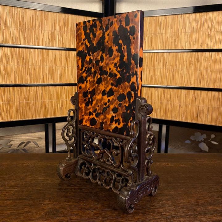 玳瑁雕诗文插屏