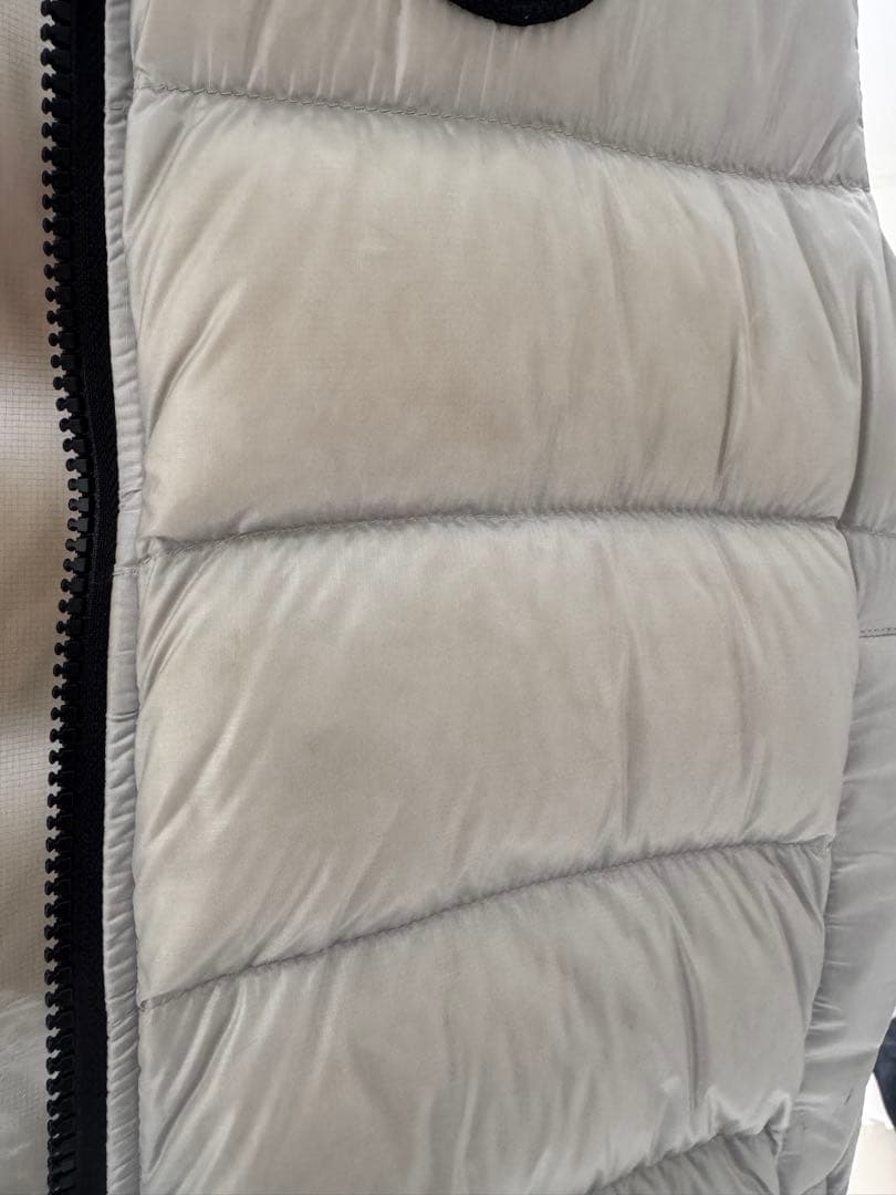   シルバー ダウンベスト