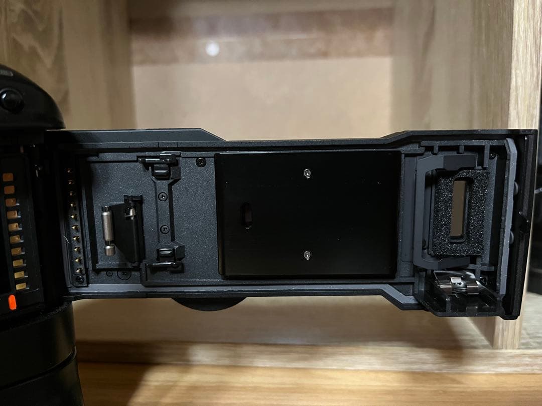 フィルムカメラ Canon eos-1v pb-e1