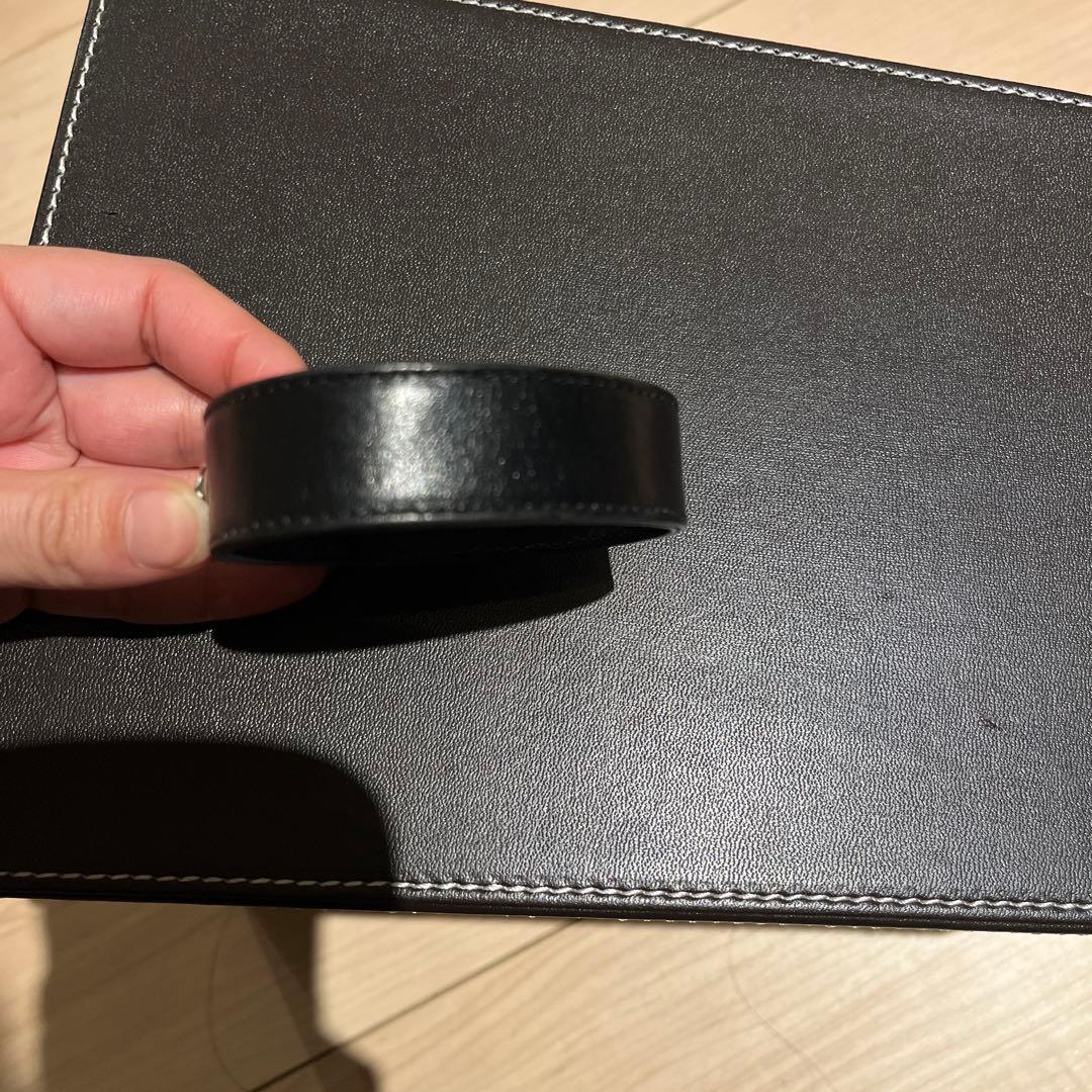 クロムハーツ 黒 レザー バングル シェルモチーフ