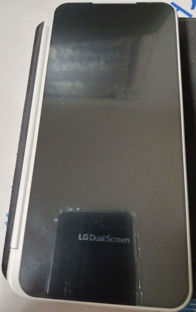 【激レア】docomo LG V60 ThinQ 5G デュアルスクリーン