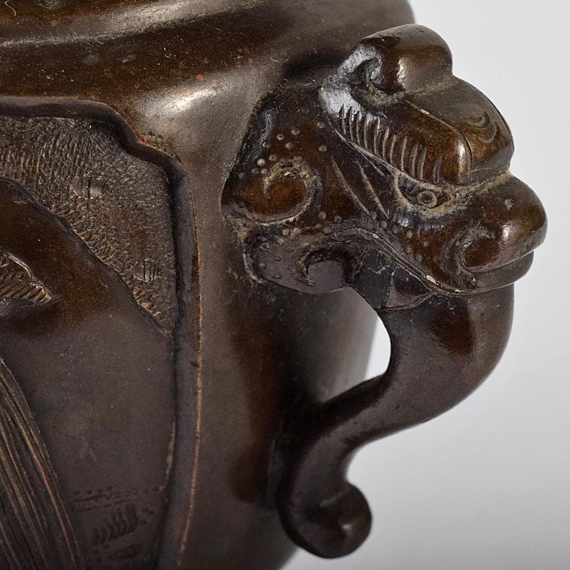 仏教美術　金工師　中尾宗貞制造　古銅　盛上彫　人物刻　花立　仏具　V　R8422