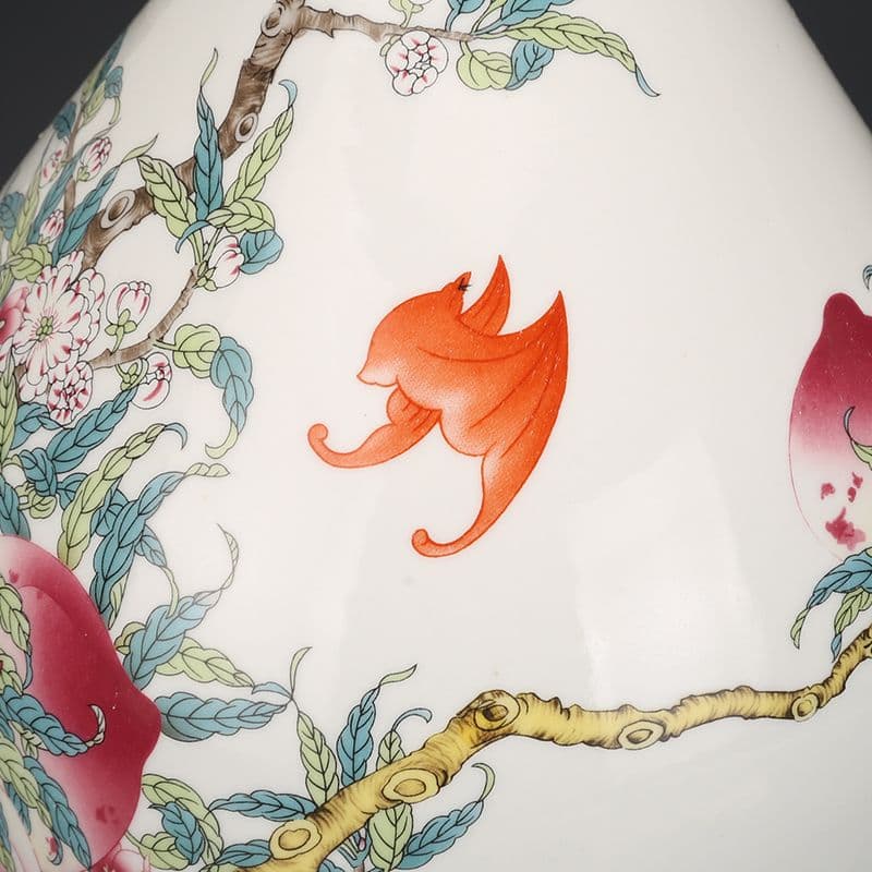 清乾隆粉彩福寿九桃紋オリーブ瓶 景徳鎮 陶磁器 装飾品 現代工芸品 美術品 置物