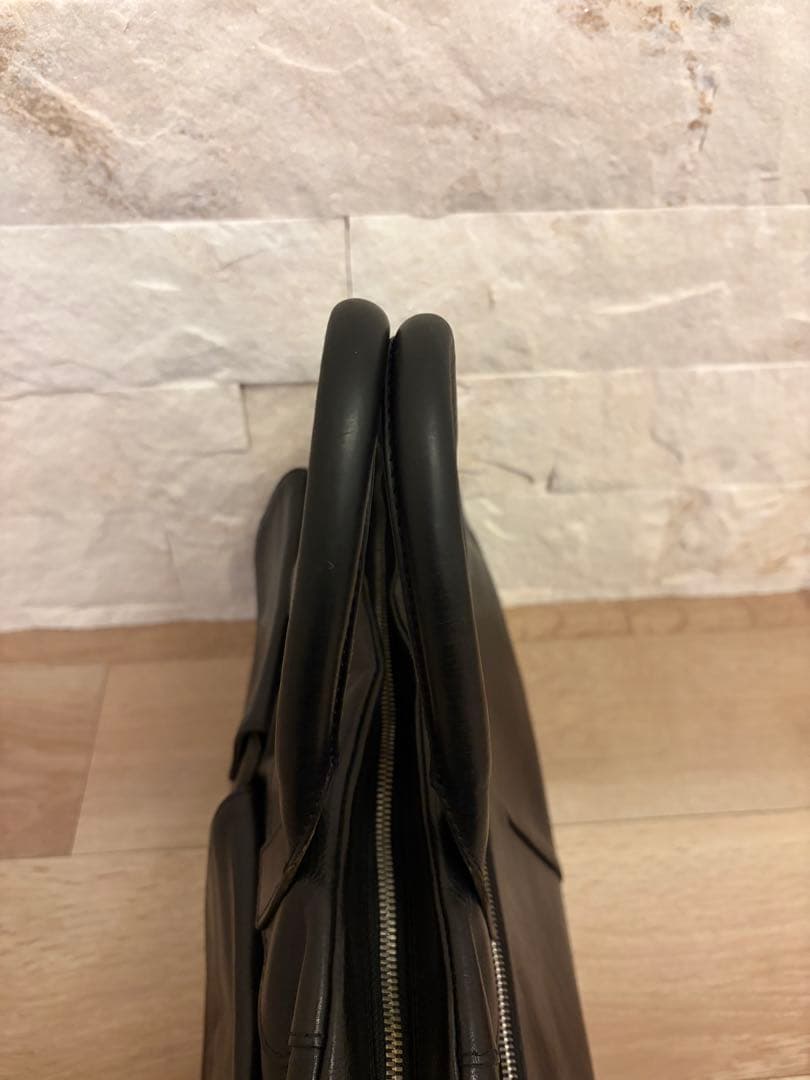 ［超美品］COCOMEISTER ブラックレザー ビジネスバッグ