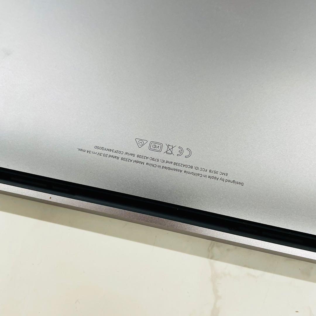 MacBook Pro 2020 M1 8GB 256GB 182回 87％