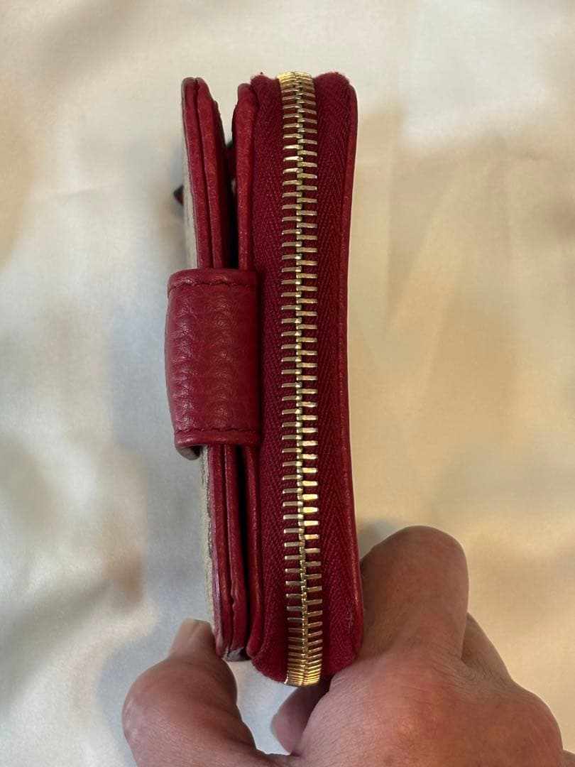 GUCCI GGパターン 二つ折り財布コンパクトウォレットラウンドジップ