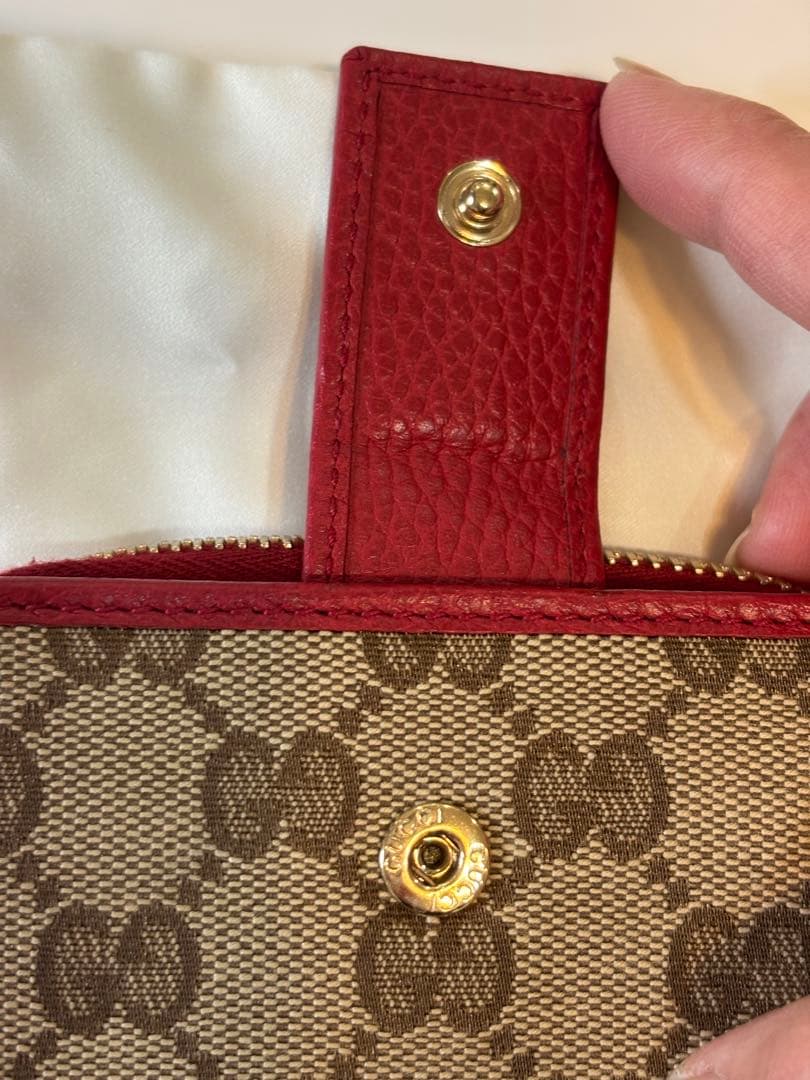 GUCCI GGパターン 二つ折り財布コンパクトウォレットラウンドジップ