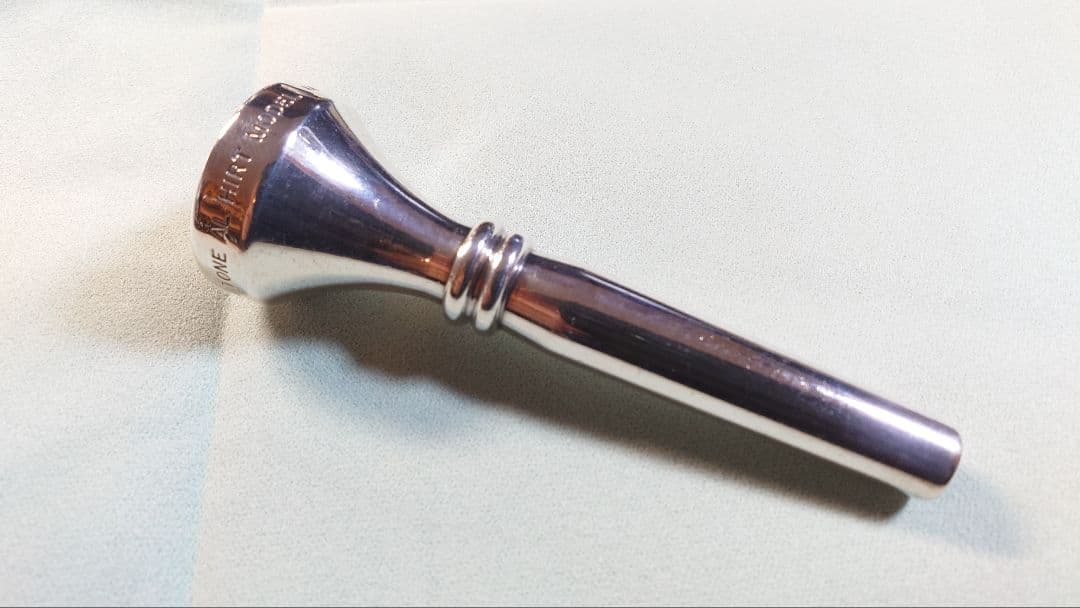 JET TONE AL HIRT MODEL M　トランペットマウスピース