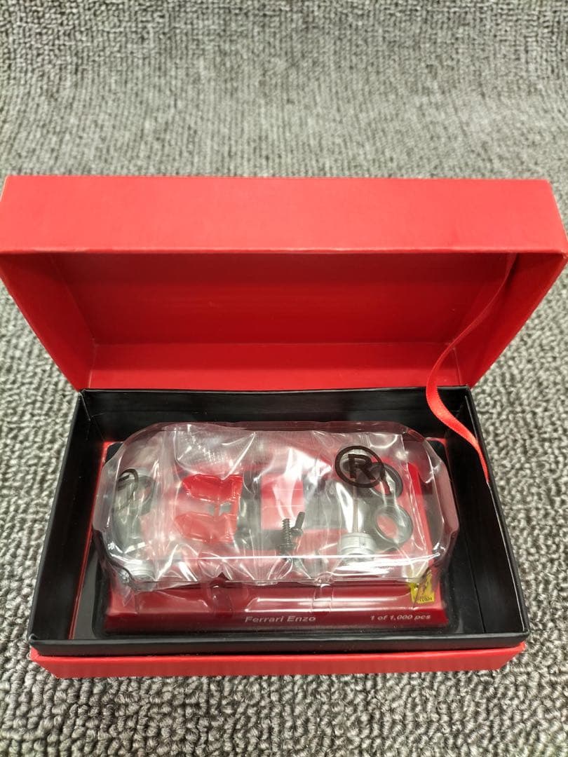 【激レア】京商　1000万台突破記念当選品　エンツォフェラーリ　1/64