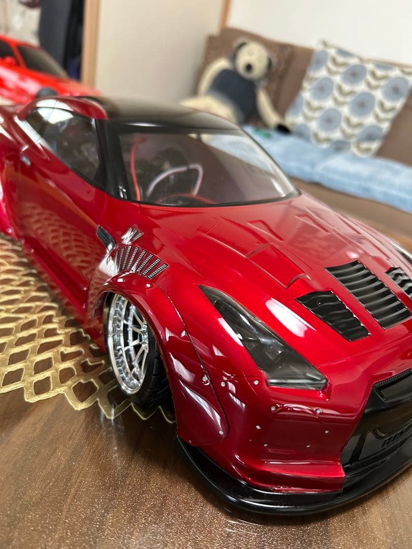 スカイラインGT-Rラジコンボディ1/10 タミヤ　塗装済み、未使用品。