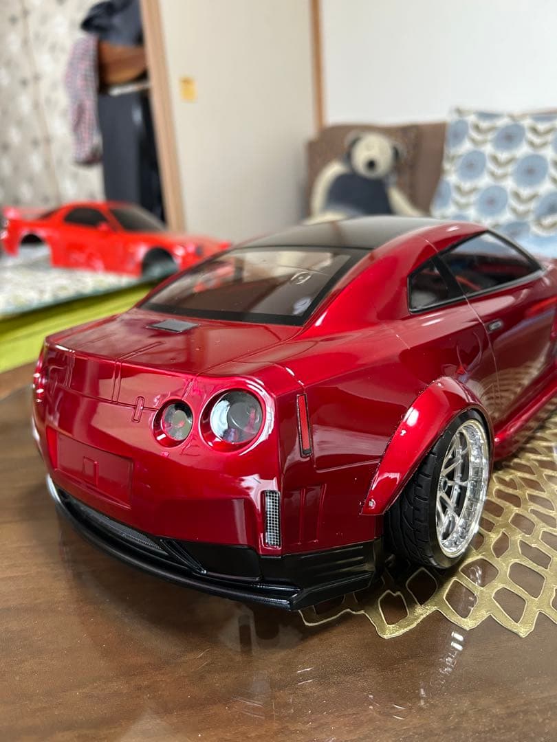 スカイラインGT-Rラジコンボディ1/10 タミヤ　塗装済み、未使用品。