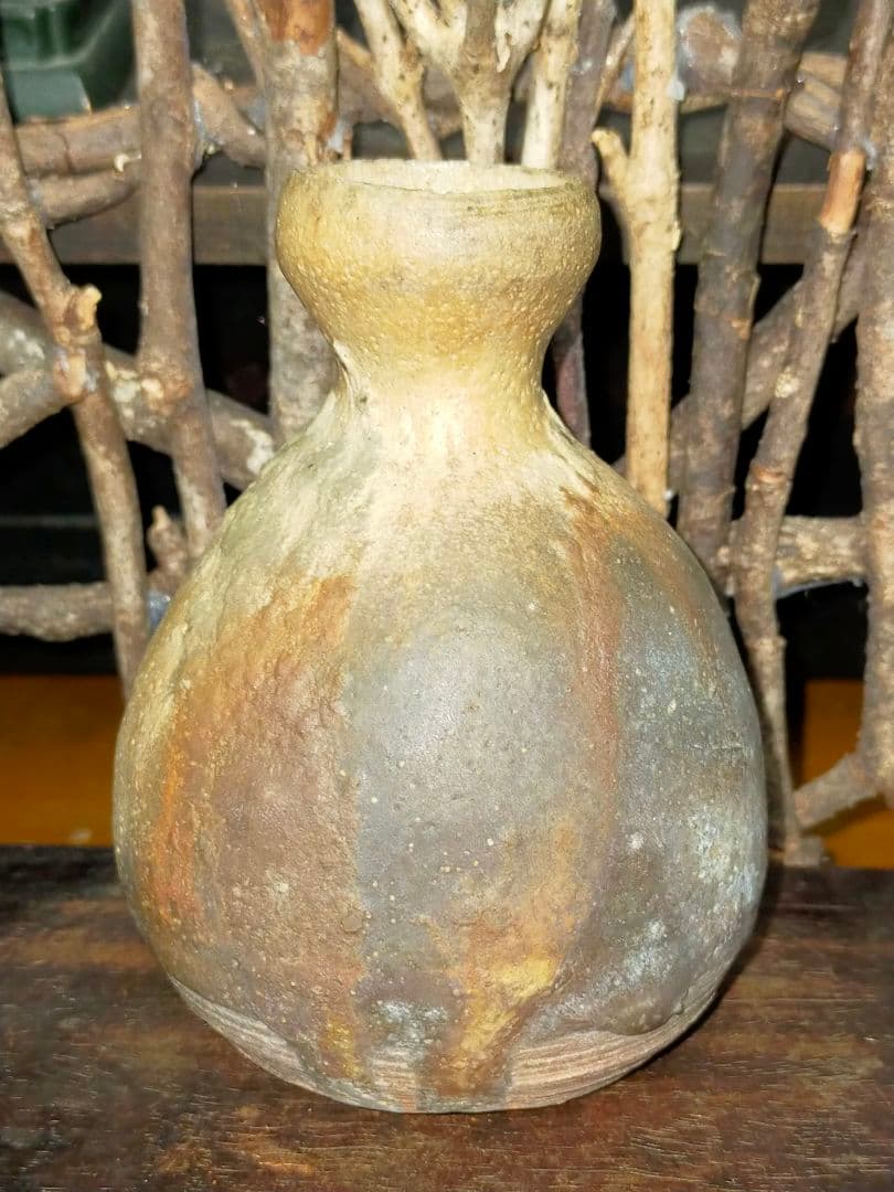 山田勢児　黄瀬戸　窯変　花器　共箱付き　一輪挿し　花瓶　骨董　古玩