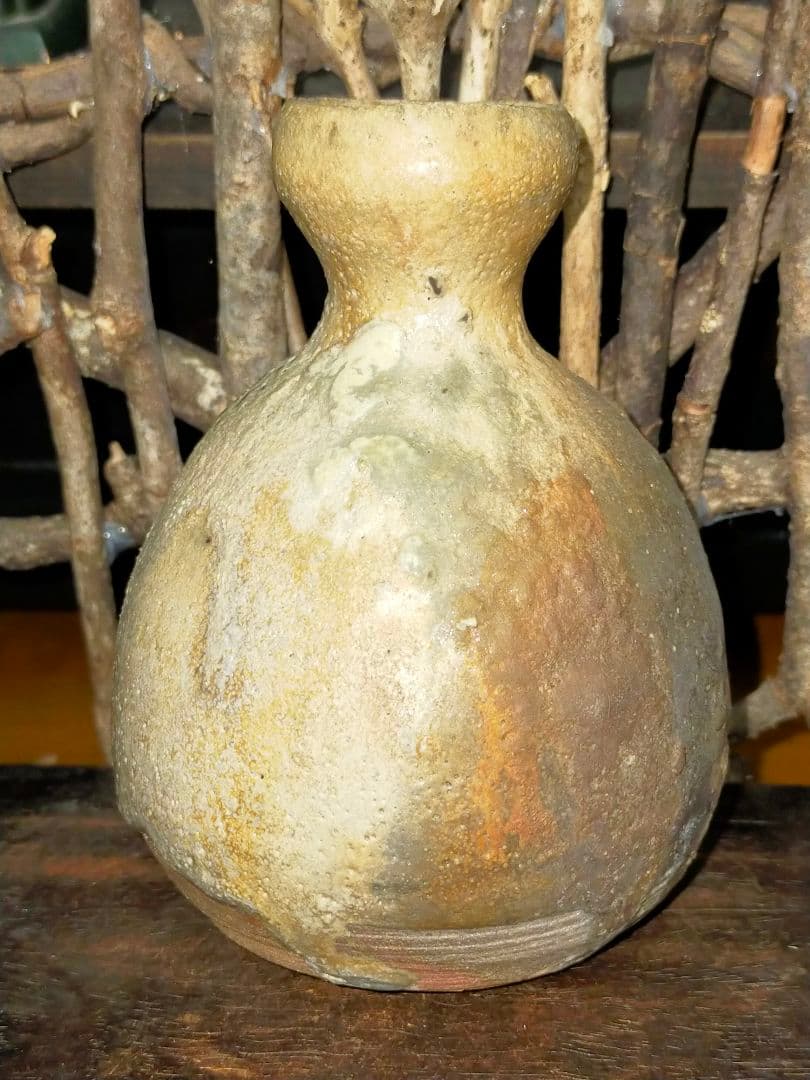 山田勢児　黄瀬戸　窯変　花器　共箱付き　一輪挿し　花瓶　骨董　古玩