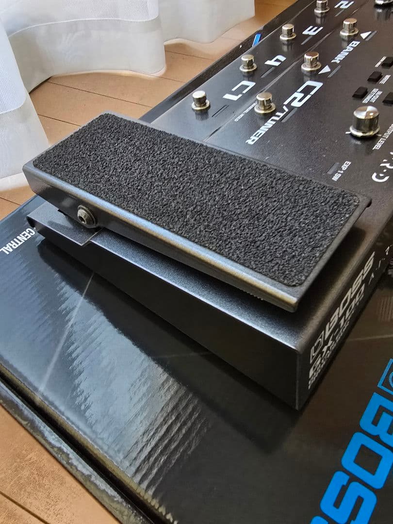 BOSS GX-100 ギターエフェクトプロセッサー