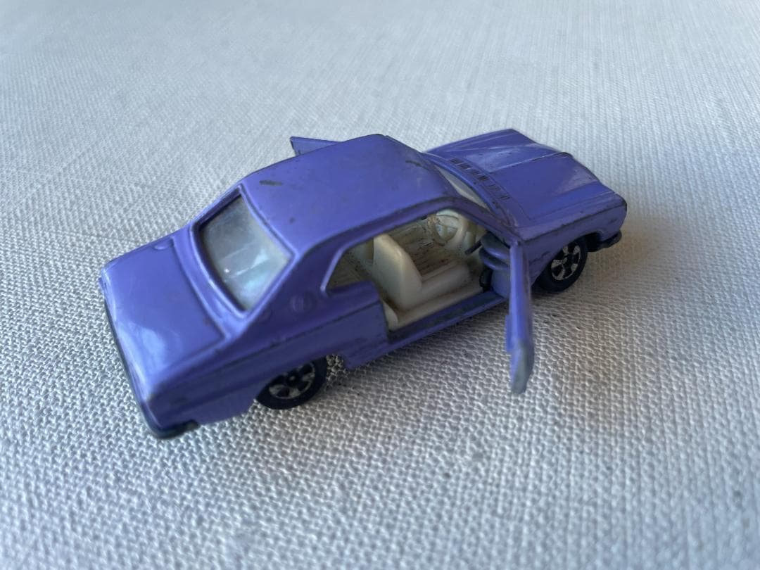 トミカ　No.21 日産 スカイライン HT 2000GT 　日本製