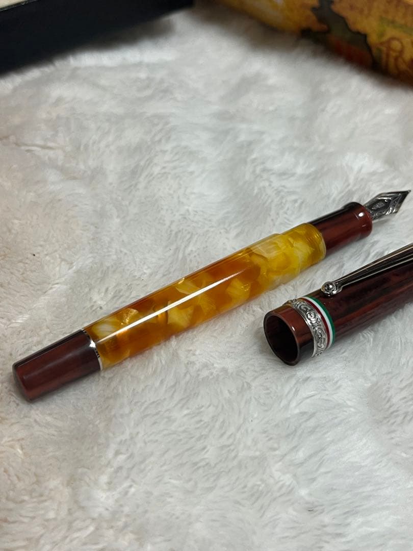 ☆日本限定50本 新品未使用 デルタ 万年筆 エミリアロマーニャ ニブF☆