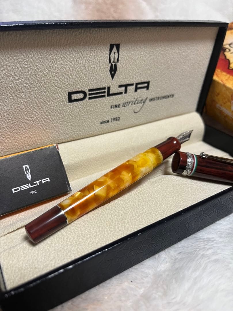 ☆日本限定50本 新品未使用 デルタ 万年筆 エミリアロマーニャ ニブF☆