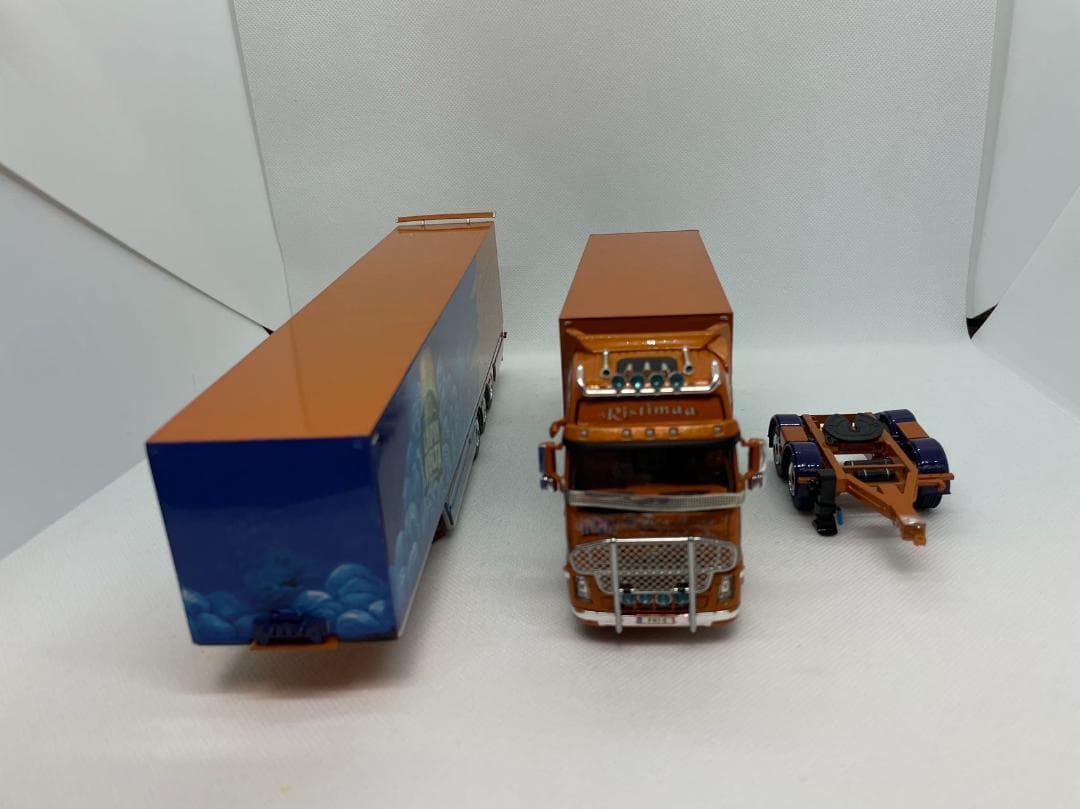 33R-015 WSI 1/50 ボルボ FH2 GLOB.XL 6×2