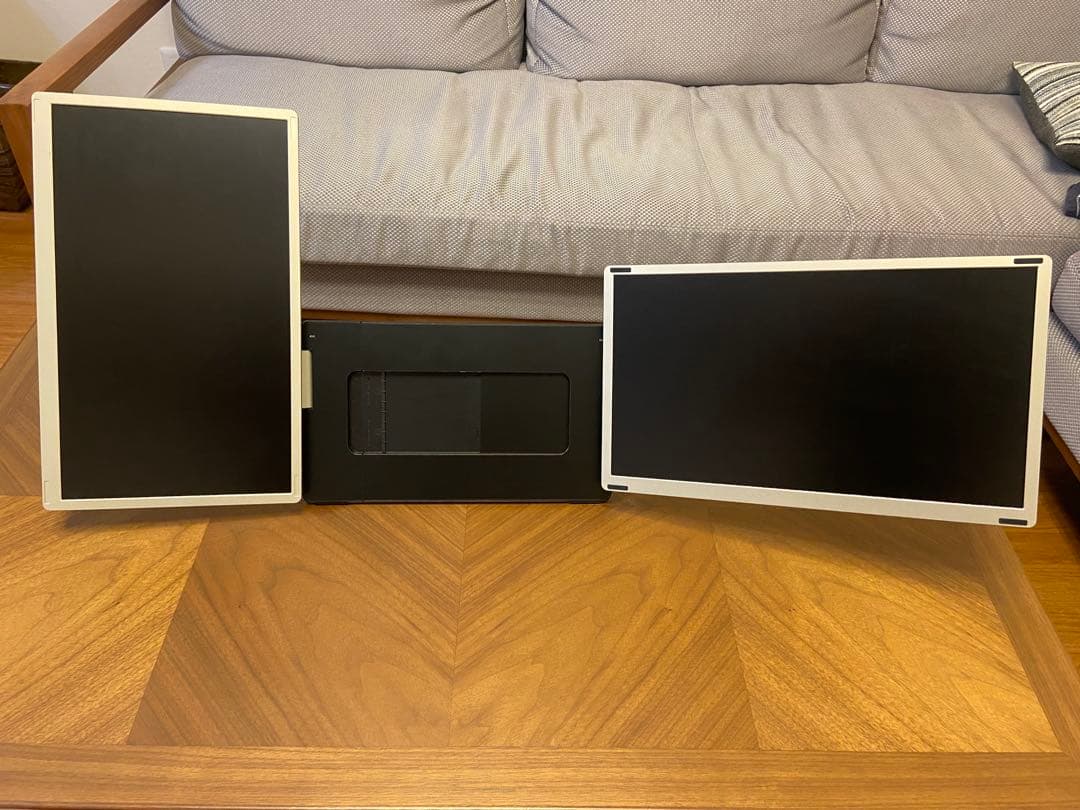 ディスプレイ・モニター本体 Kwumsy Triple Screen Laptop Extender S6