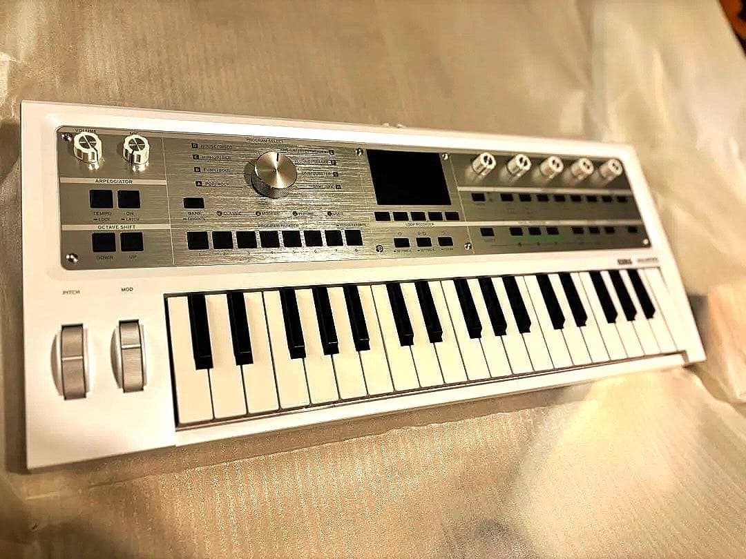 【新品未使用】KORG microKORG2 限定色（ホワイトメタリック）