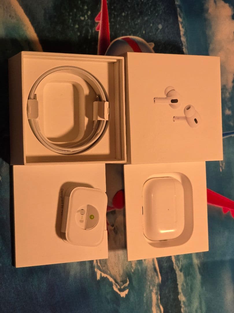 AirPods Pro2 本体 ホワイト 充電ケース付き lightning