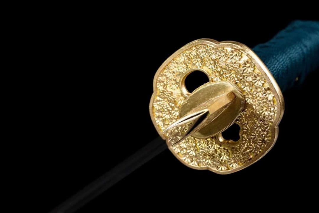 【梅の花】古兵器 刀装具 日本刀　模造刀 居合刀 武士道 鑑賞用 肋差 短刀