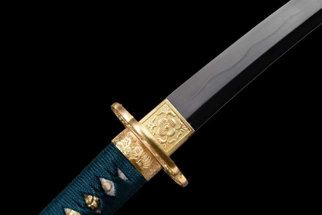 【梅の花】古兵器 刀装具 日本刀　模造刀 居合刀 武士道 鑑賞用 肋差 短刀