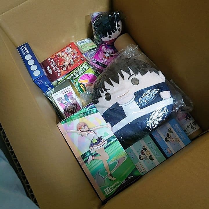 アニメグッズ ノンジャンル 大量 まとめ売り アクスタ 缶バッジ マスコット 他