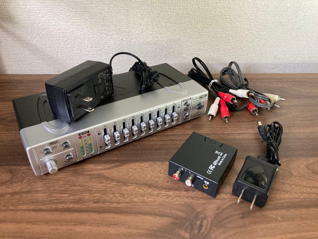 Behringer FBQ800 グラフィックイコライザー