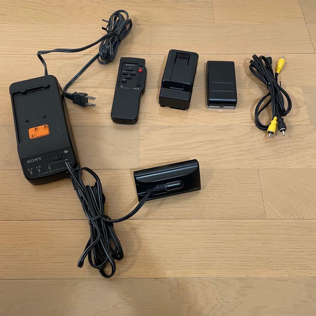 SONY CCD-TRV20 ハンディカム　Video8 8ミリビデオカメラ