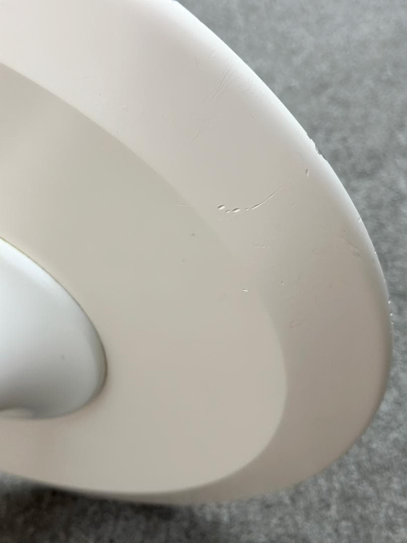 Knoll■オーバルサイドテーブル　チューリップテーブル　エーロ・サーリネン　白