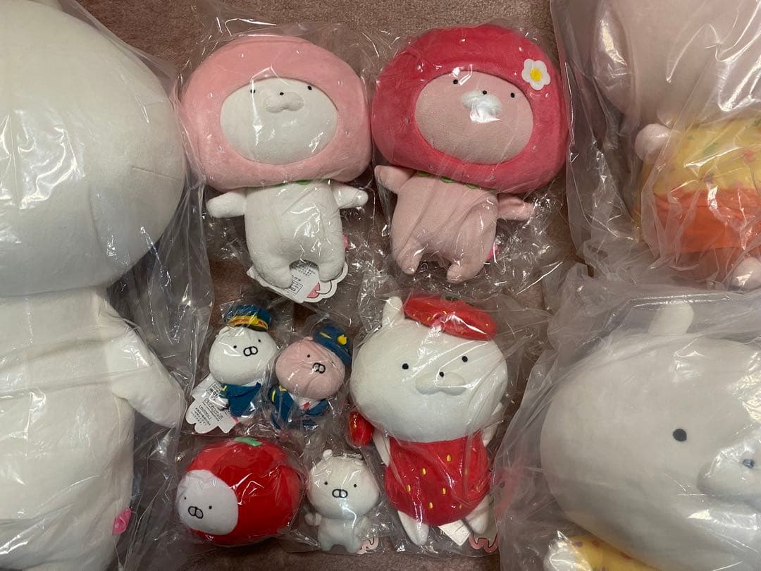 【新品】うさまる　ぬいぐるみ　いちご　セット