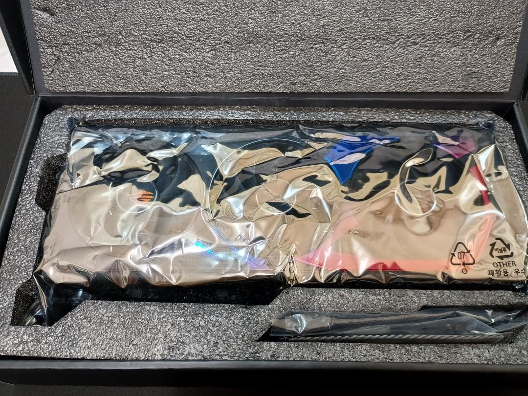 ROG RTX4070 OC 12GB 美品 箱付＋CableMod赤