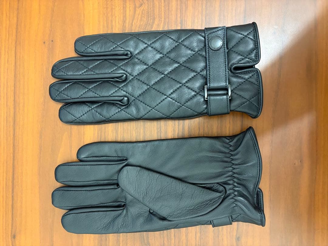 美品　バーバリーブラックレーベル　ラム革　グローブ　メンズ　手袋　キルティング