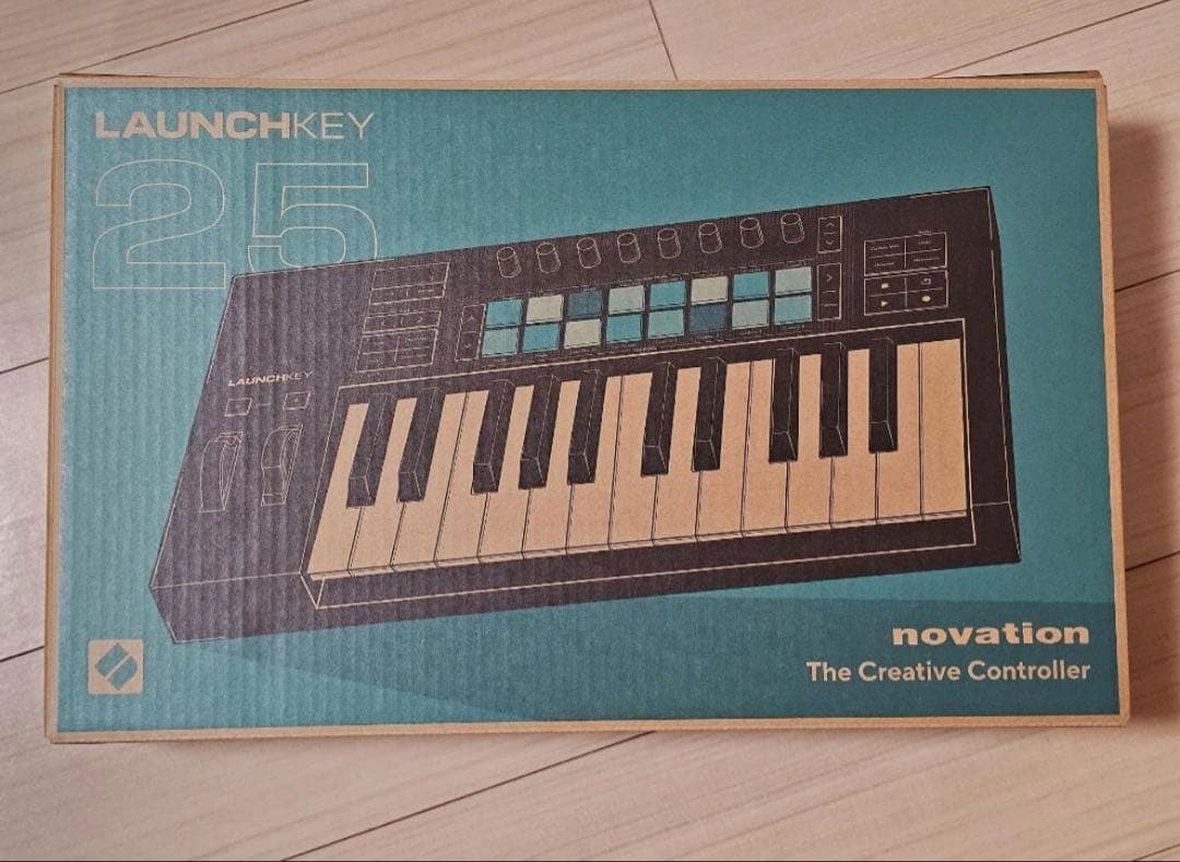 NOVATION Launchkey Mini 25 MK4 MIDIキーボード