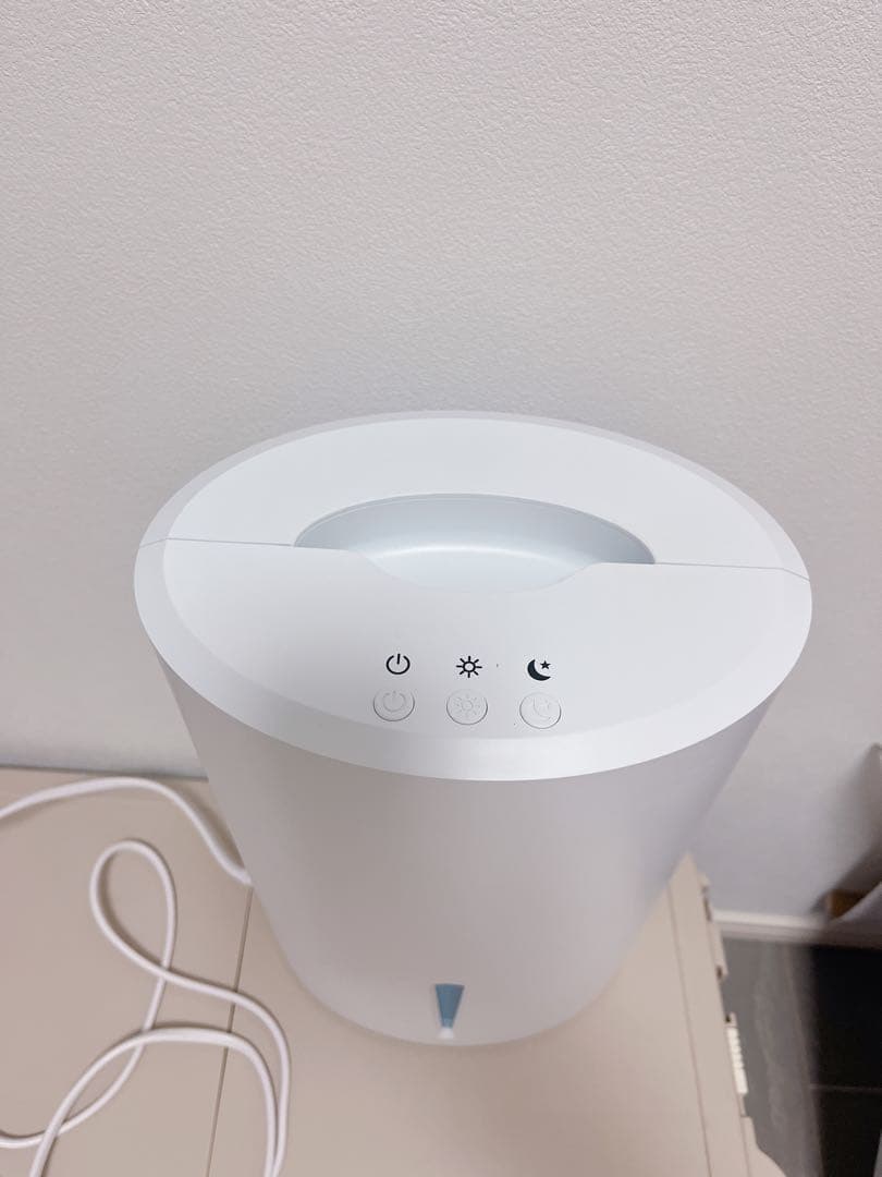 ✦除湿器 小型 除湿機 コンパクト 2000ml 大容量 ホワイト 20畳