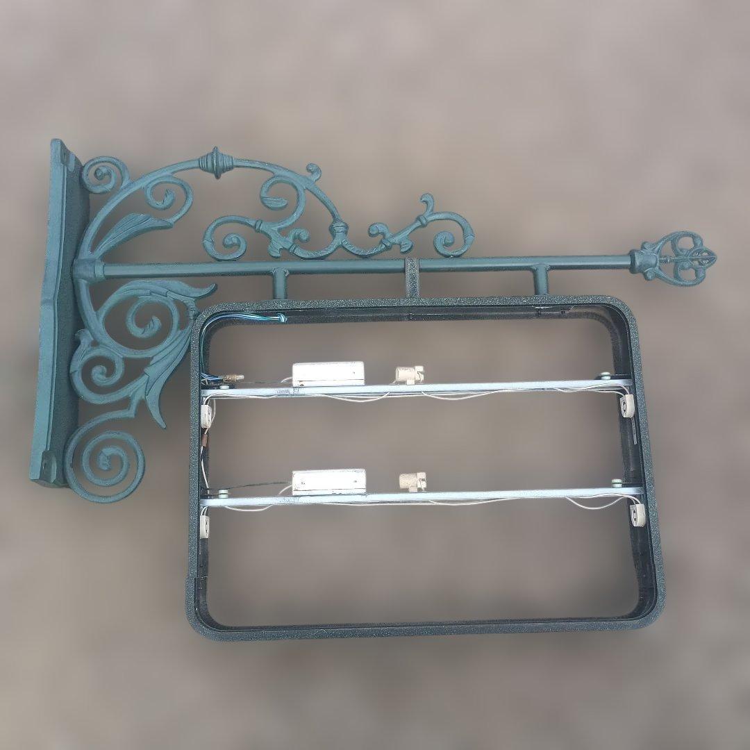 5135）アンティーク風　突き出し看板・看板　アルミ製（ブロンズ風仕上げ））