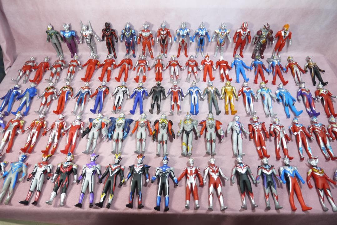 ウルトラヒーローシリーズ500　ウルトラマン　ソフビ　83体セット