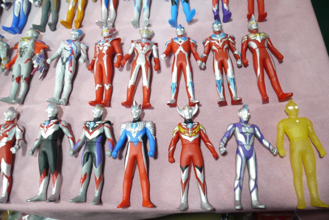 ウルトラヒーローシリーズ500　ウルトラマン　ソフビ　83体セット