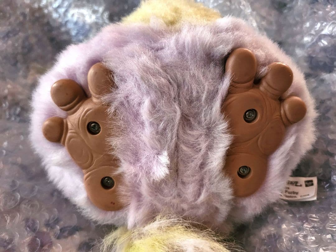 ファービー2 ファンキーファービー ピンク×イエロー 青目