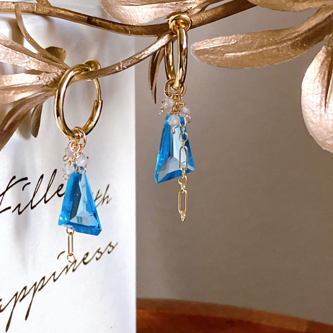 ポメころび◆スイスブルートパーズ×ホワイトジルコンフープイヤリング