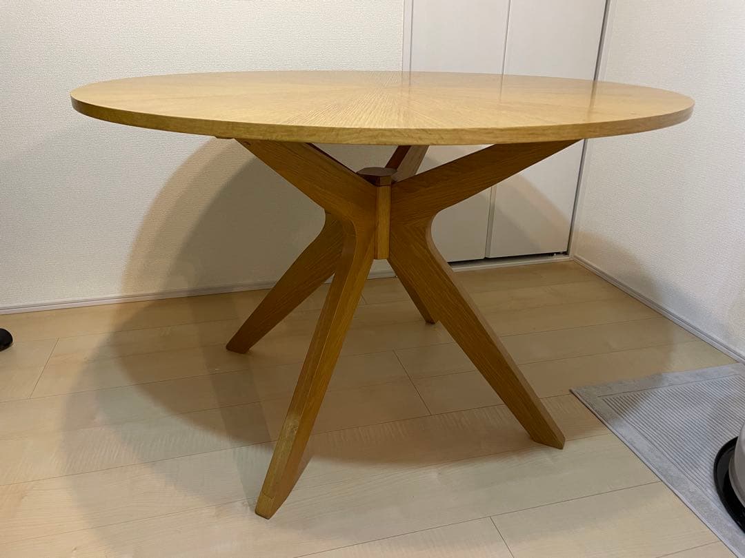 【直接引取り】ダイニングテーブル　丸テーブル　直径110cm