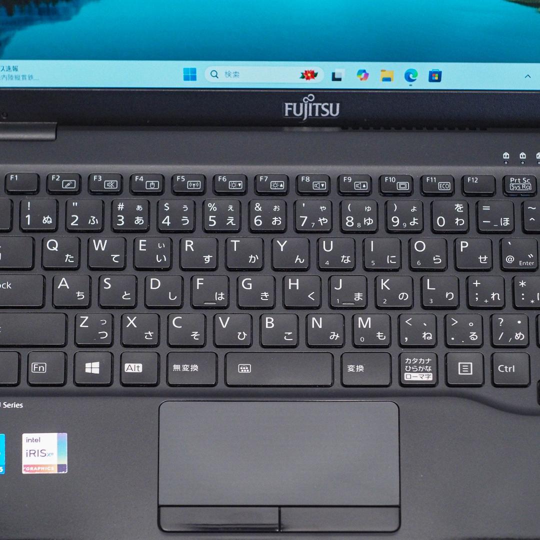 Fujitsu lifebook、16GB メモリ、Windows 11 Pro
