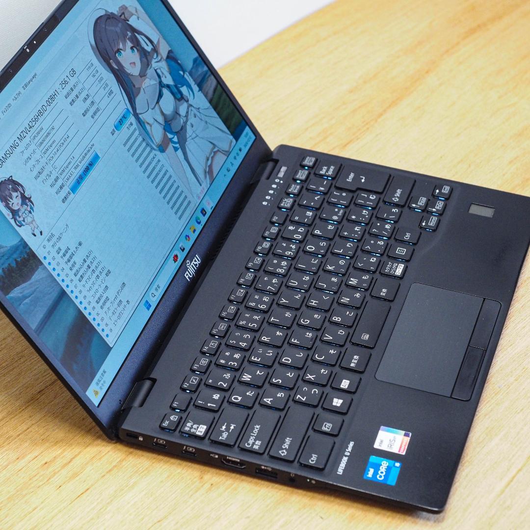 Fujitsu lifebook、16GB メモリ、Windows 11 Pro