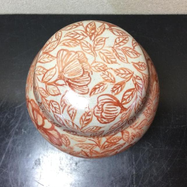 陶芸　手作り陶器　茶壺、赤絵牡丹図柄